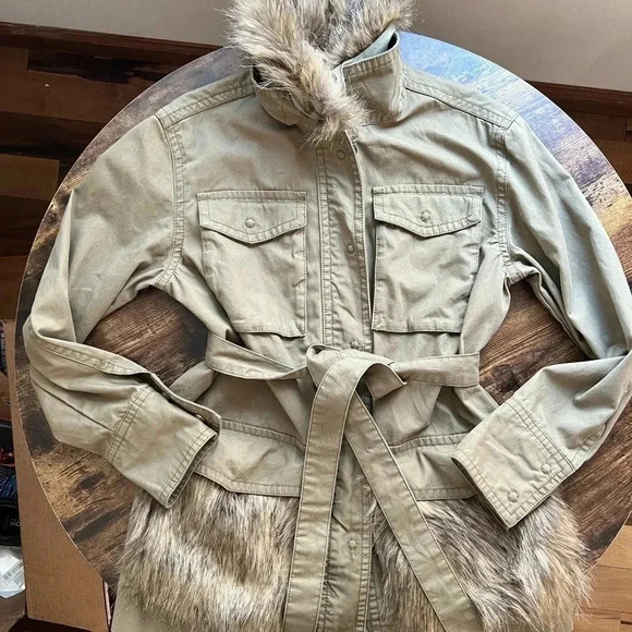 Anthropologie | Saskia army green faux fur trimmed utility jacket. Size: XS - Picture 2 of 16